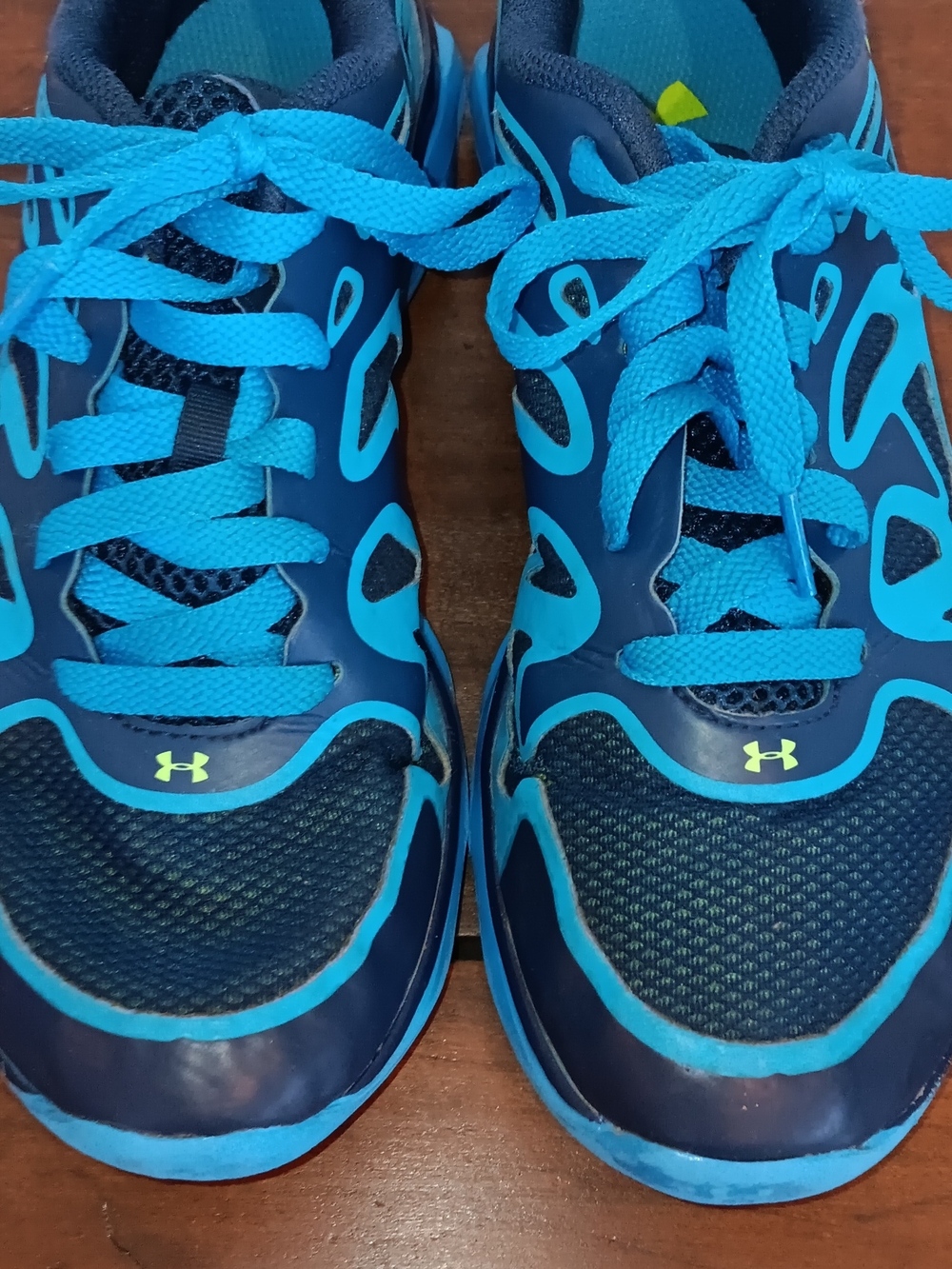 Under Armour Blue SPINE Athletic Sneakers   SZ 6.5